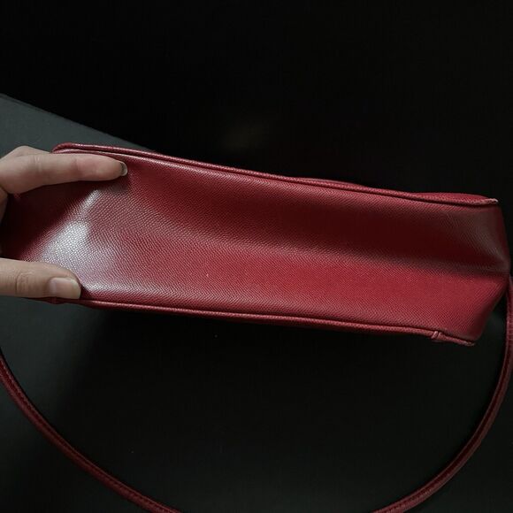 Sag Harbor Red Shoulder Purse Bag - Picture 8 of 8